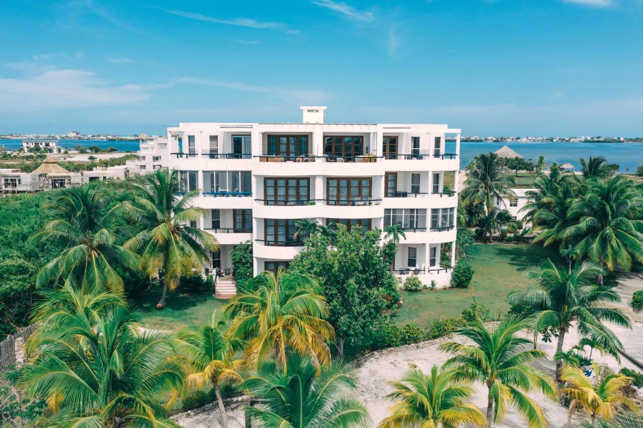 Brahma Blue Resort San Pedro  Buitenkant foto